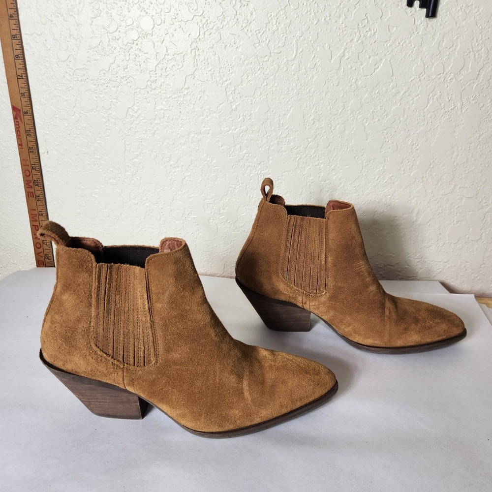 Patina Womens Tan Brown Suede Western Chelsea Ankle Boots Pointed Toe Size 9.5